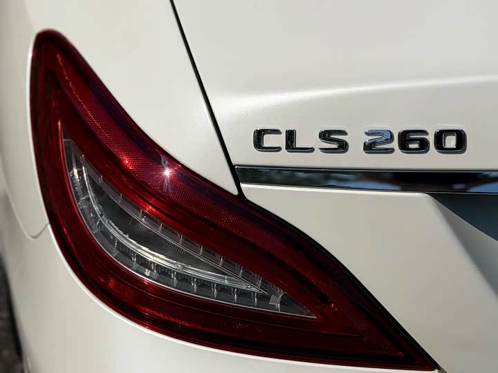 Mercedes-Benz CLS 2017 CLS 260 — фото 17