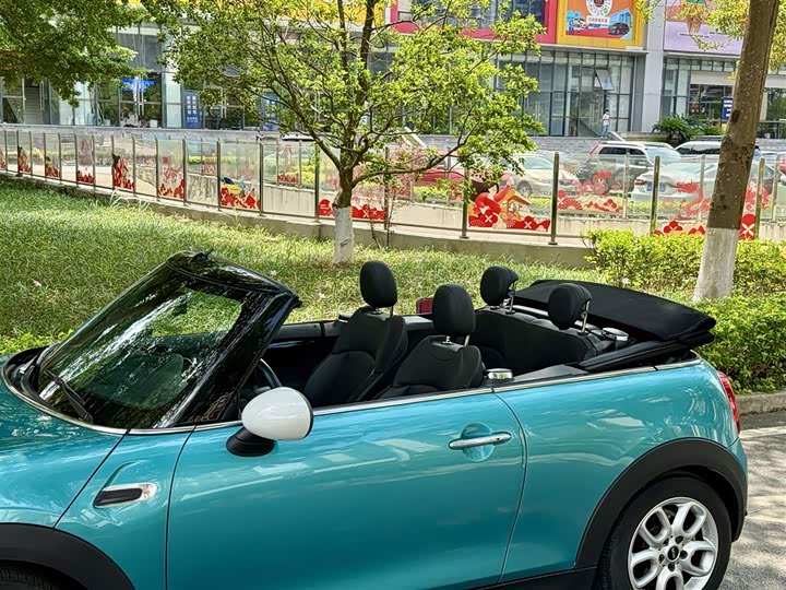 MINI Cabrio — фото 12