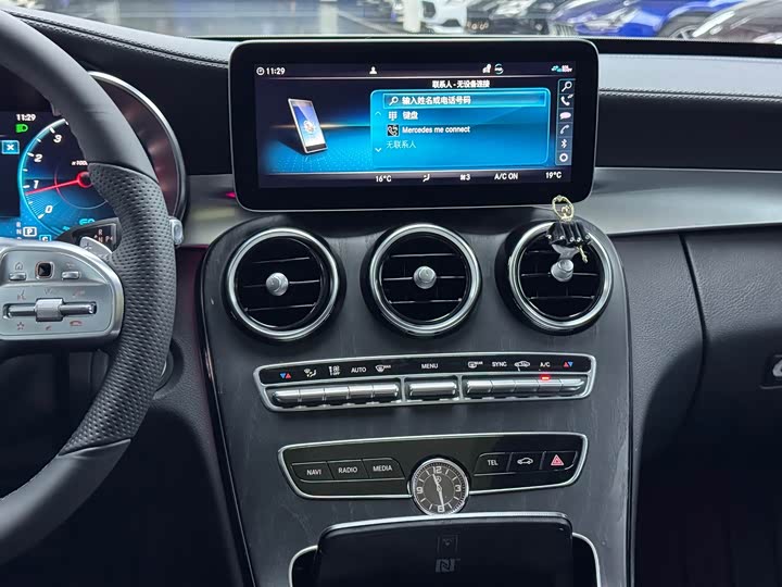 Mercedes-Benz C-Class C 260 L — фото 13