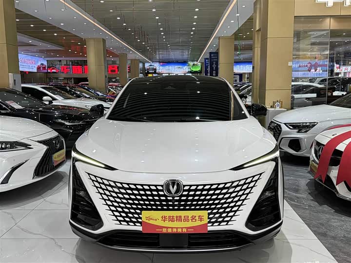 Changan UNI-T 2022 1.5 T Premium — фото 2