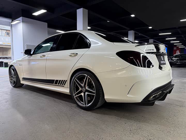 Mercedes-Benz C-Class 2015 AMG C 63 — фото 11
