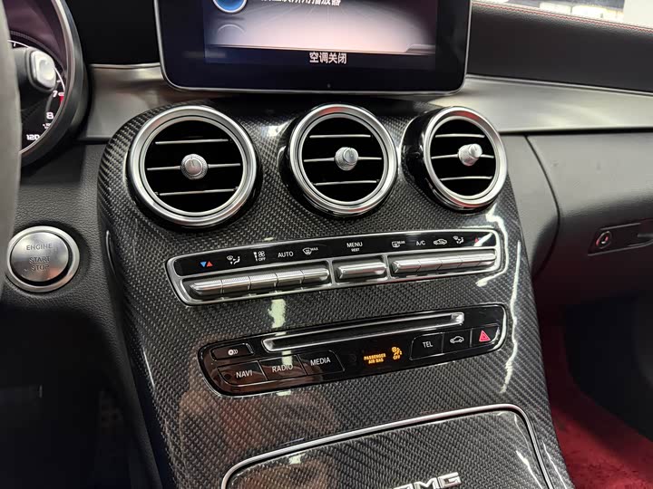 Mercedes-Benz C-Class 2015 AMG C 63 — фото 15