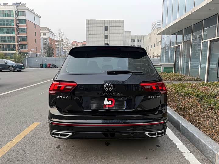 Volkswagen Tiguan L — фото 8