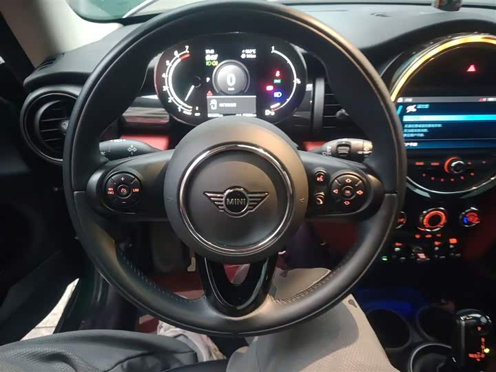 MINI Hatch — фото 11