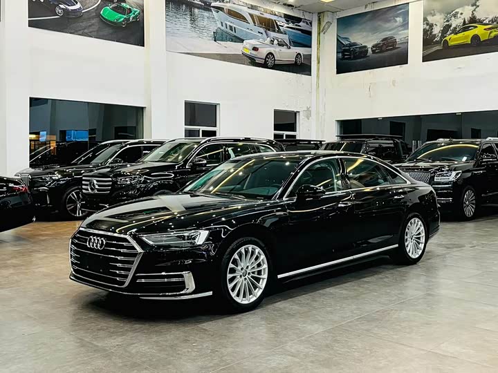 Audi A8 2018 A 8 L 55 TFSI quattro — фото 1