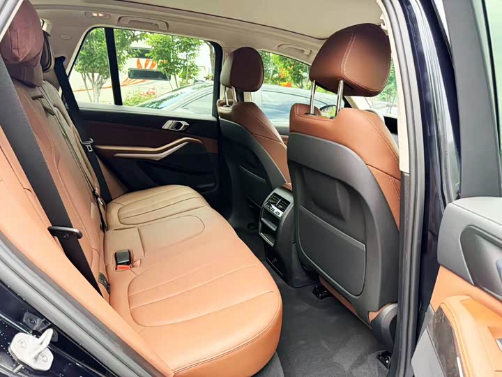 BMW X5 xDrive30i M спортпакет — фото 12