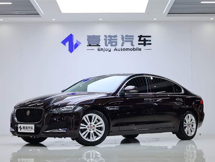 Jaguar XFL 2018 XFL 2.0 T 250 PS — фото 1