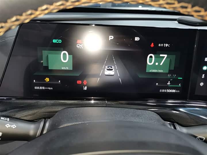 Changan UNI-T 2022 1.5 T Flagship — фото 12
