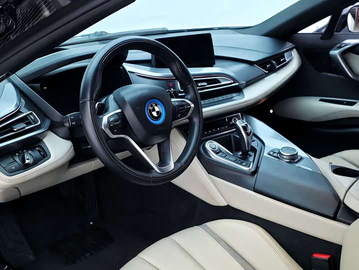 BMW i8 2014 Standard — фото 38