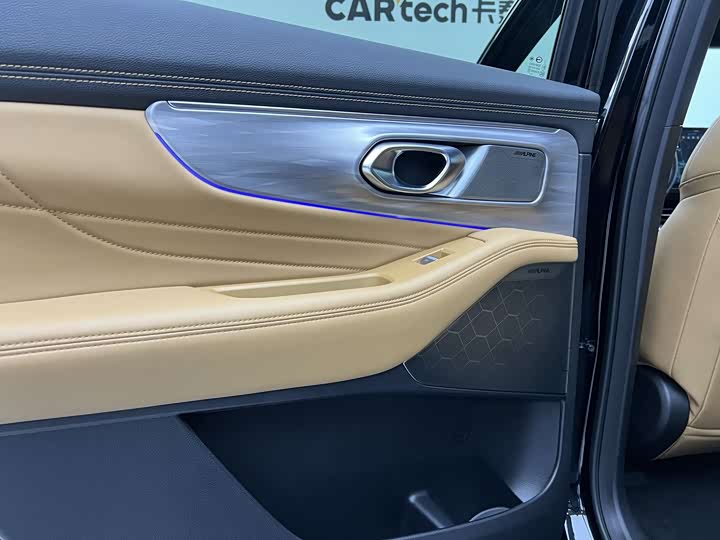 Trumpchi GS8 2024 2.0 TGDI 4 WD 7 — фото 12