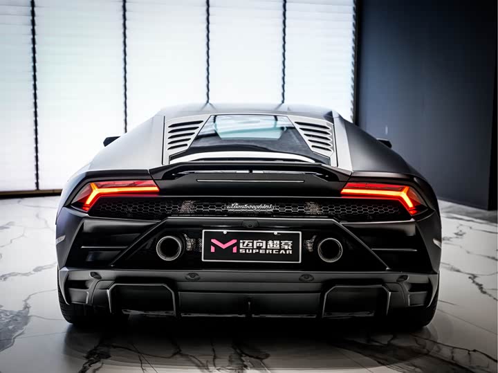 Lamborghini Huracán 2020 Huracán EVO RWD — фото 3
