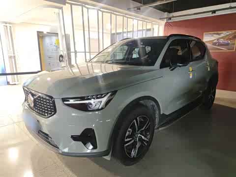 Volvo XC40 2023 B 3 — фото 26