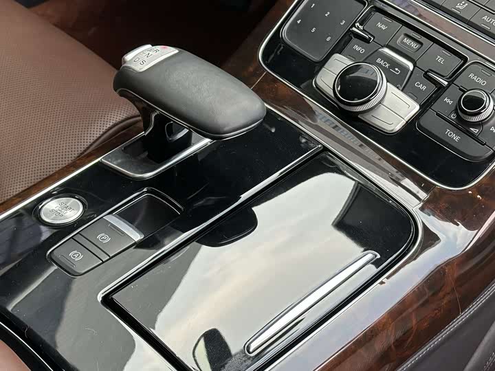 Audi A8 2016 A 8 L 45 TFSI quattro Luxury — фото 17