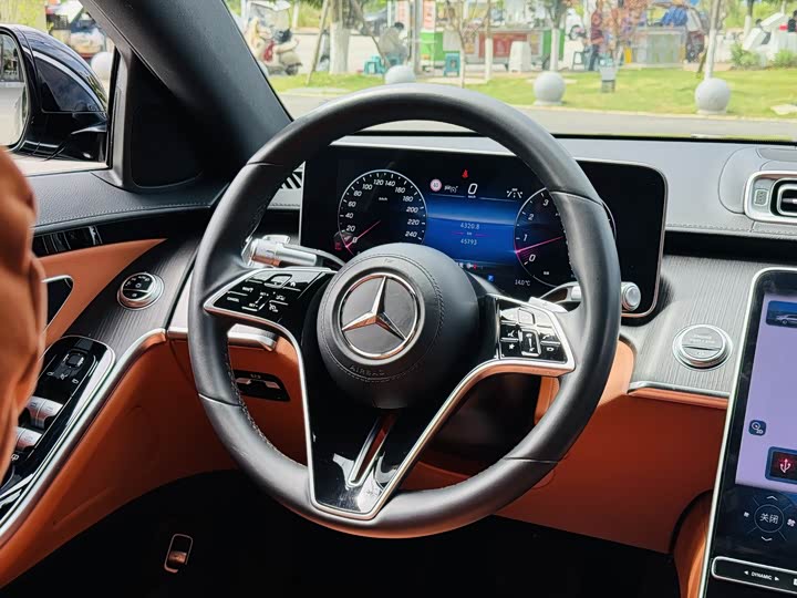 Mercedes-Benz S-Class 2024 S 400 L — фото 20