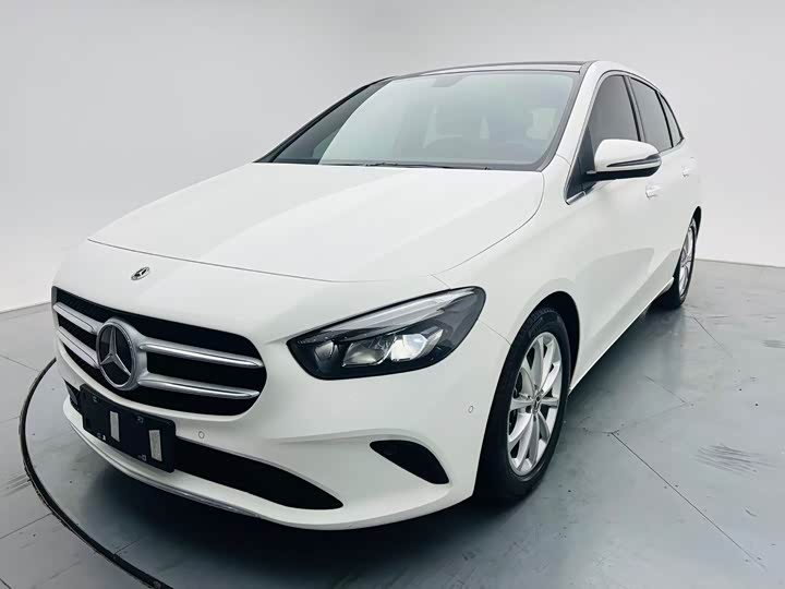 Mercedes-Benz B-Class 2021 B 200 — фото 2