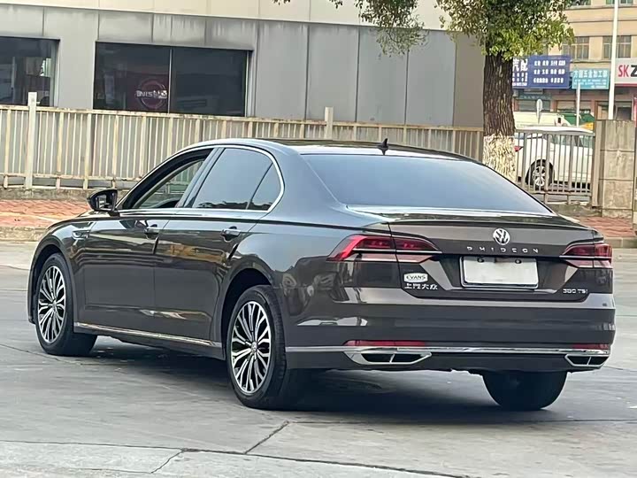 Volkswagen Phideon — фото 8