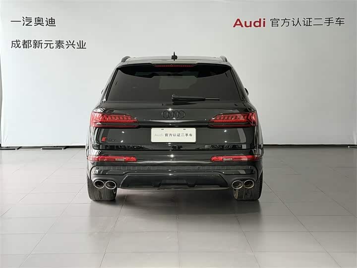 Audi SQ7 2024 4.0 TFSI — фото 5