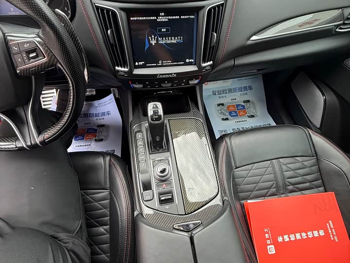 Maserati Levante 2019 3.8 T GTS — фото 25