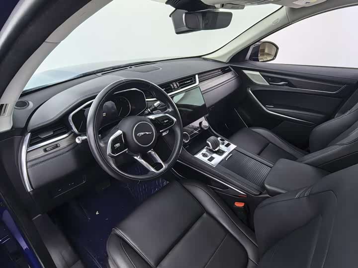 Jaguar F-PACE 2021 250 PS — фото 17
