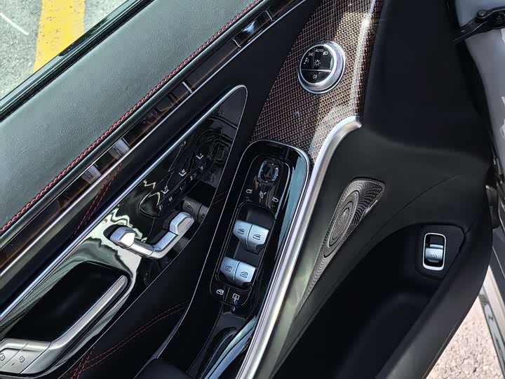 Mercedes-Benz S-Class 2024 AMG S 63 L E Performance — фото 12
