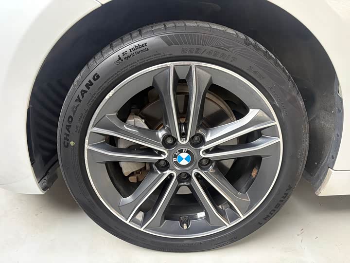 BMW 1-Series 2018 118i Sport — фото 16