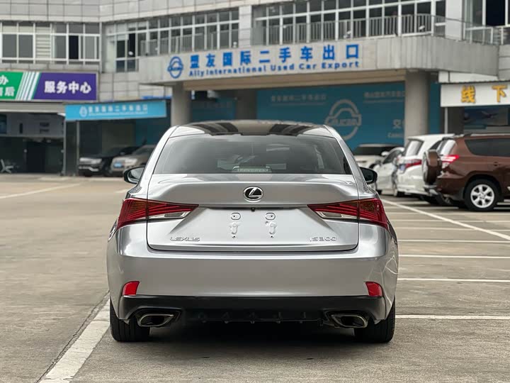 Lexus IS 2017 300 F SPORT — фото 4