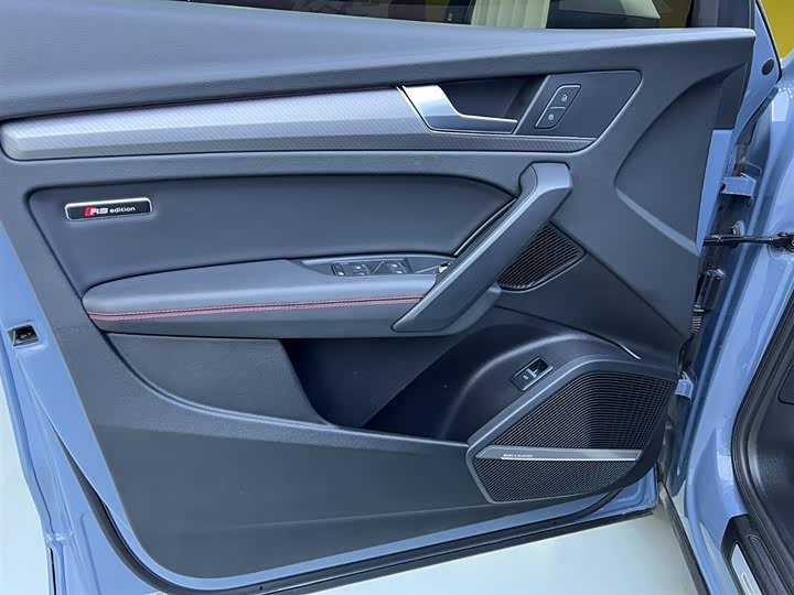 Audi Q5L 2022 40 T RS — фото 17