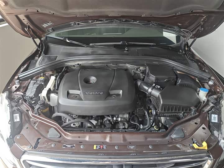 Volvo XC60 2017 T 5 AWD — фото 21