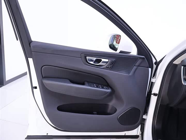 Volvo XC60 2020 T 5 4 WD — фото 18