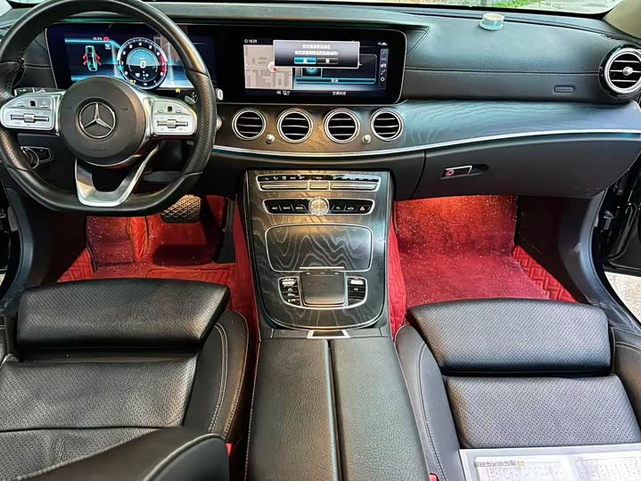 Mercedes-Benz E-Class 2019 E 200 L Sport — фото 5