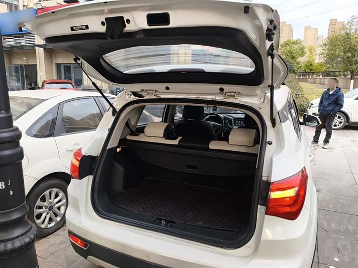 Changan CS35 2017 1.6 L ATLuxury — фото 15