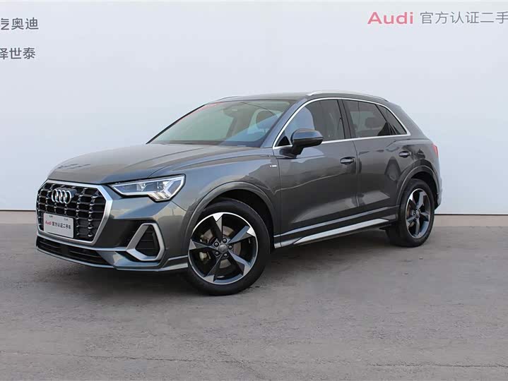 Audi Q3 2019 40 TFSI — фото 1