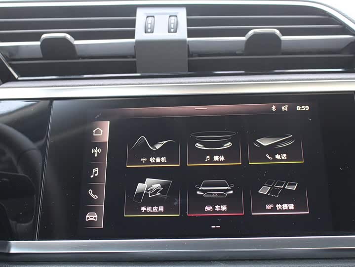 Audi Q3 2019 40 TFSI — фото 10