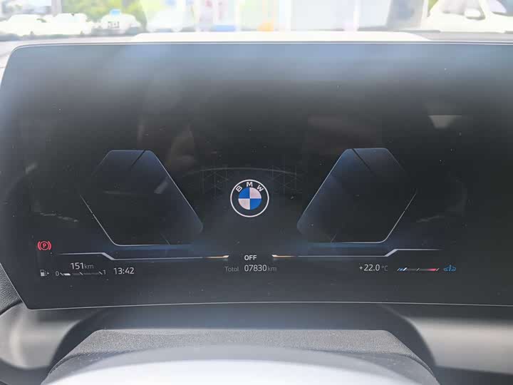 BMW 2-Series 2025 225 L M — фото 12