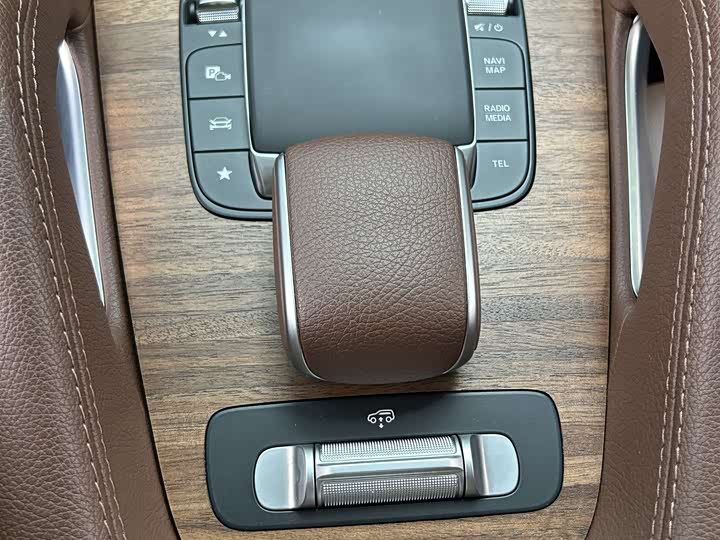 Mercedes-Benz GLE — фото 14