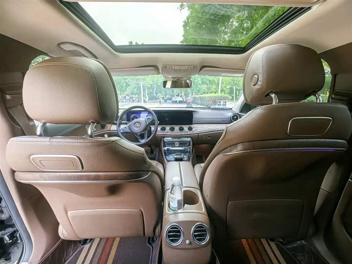 Mercedes-Benz E-Class 2017 E 300 L — фото 9