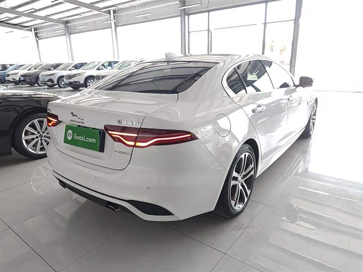 Jaguar XEL 2021 2.0 T 250 PS R-DYNAMIC S — фото 7