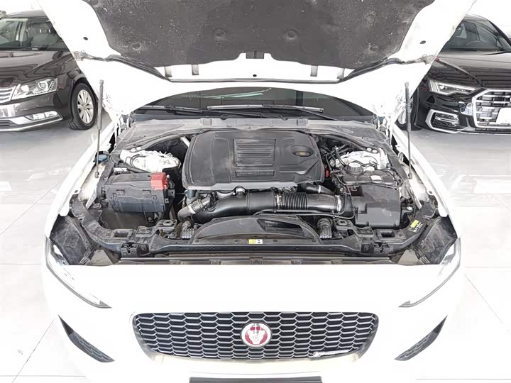 Jaguar XEL 2021 2.0 T 250 PS R-DYNAMIC S — фото 20