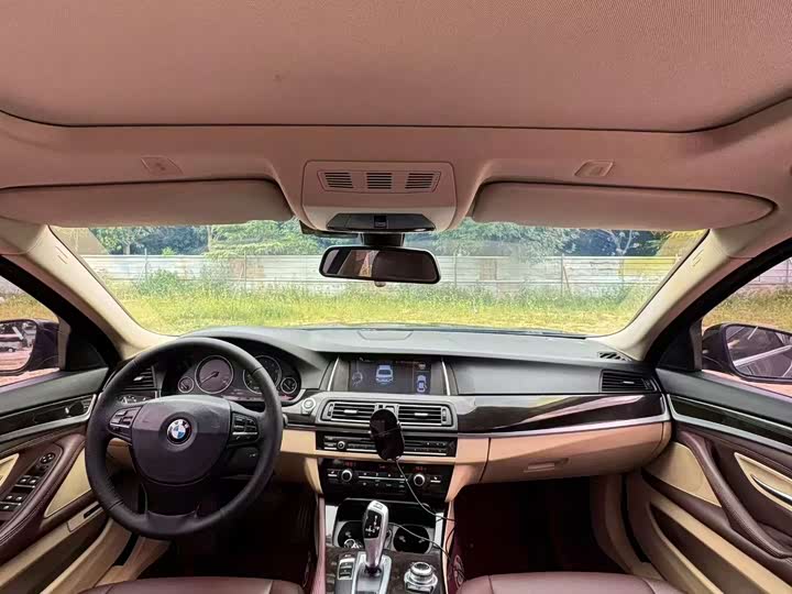 BMW 5 Series 525Li продвинутая — фото 3