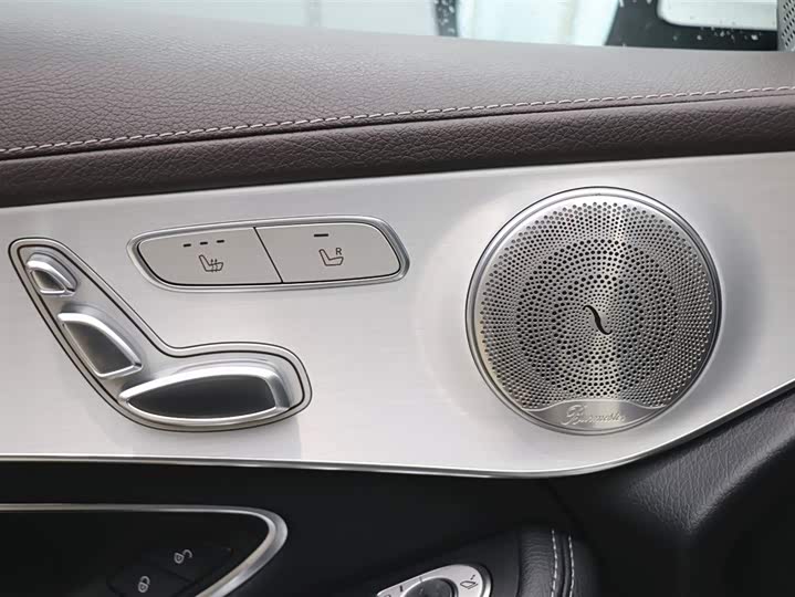 Mercedes-Benz GLC 2021 GLC 260 L 4 MATIC — фото 11