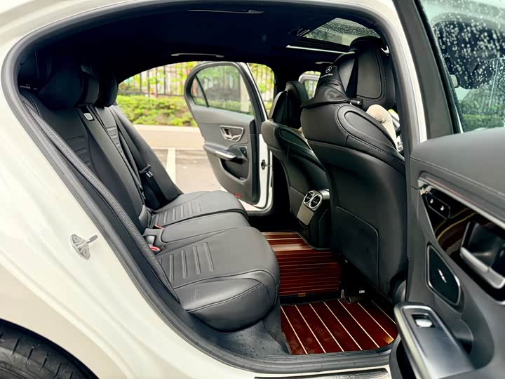 Mercedes-Benz C-Class 2023 C 200 L — фото 17