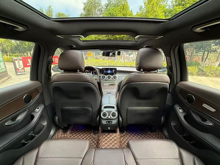 Mercedes-Benz GLC 2020 GLC 300 L 4 MATIC Luxury — фото 25