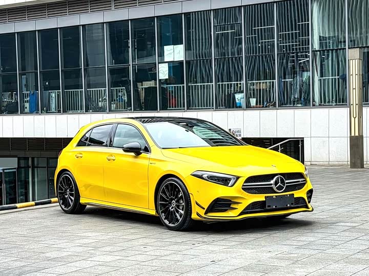 Mercedes-Benz A-Class 2022 AMG A 35 4 MATIC — фото 3