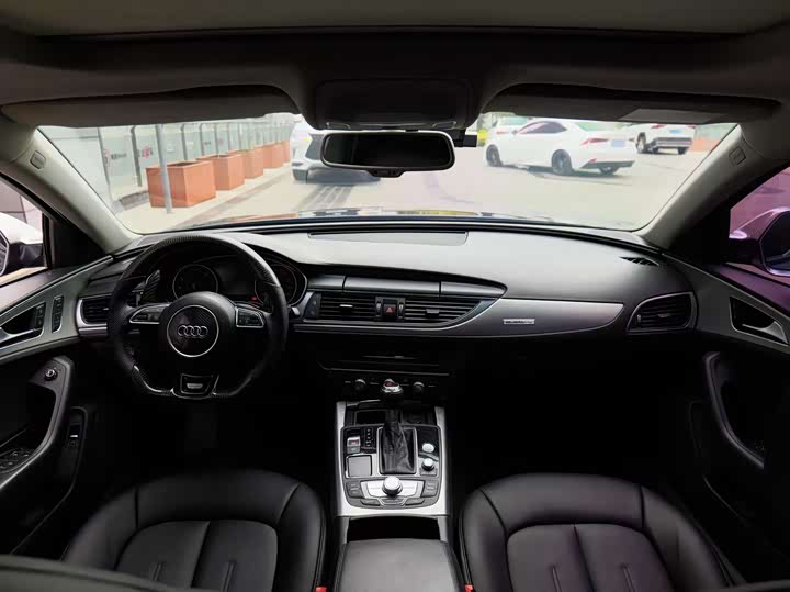 Audi A6 2015 3.0 T allroad quattro — фото 9