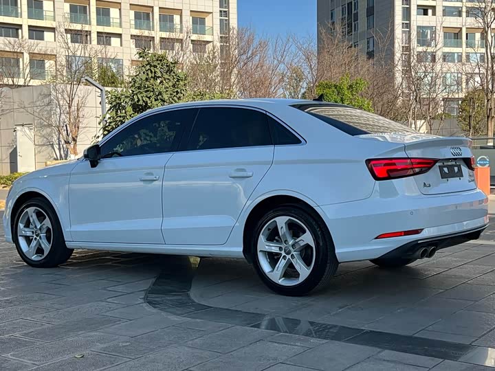 Audi A3 2020 Limousine 35 TFSI VI — фото 6