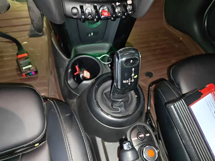 MINI Hatch — фото 14