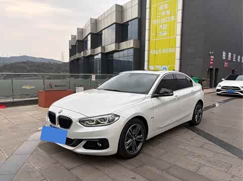 BMW 1-Series 2017 118i Sport — фото 14