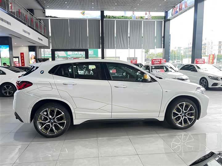 BMW X2 2023 x Drive 25i — фото 4