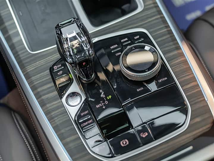 BMW X5 2022 x Drive 40 Li M — фото 23