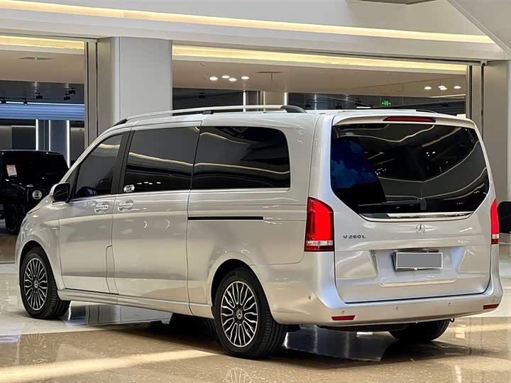 Mercedes-Benz V-Class 2018 V 260 L V — фото 2